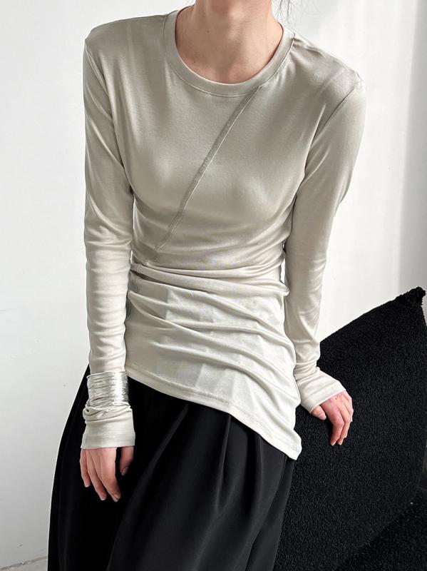 レディース トップス 修身 Tシャツ 長袖 丸首 レイヨン素材 中長丈 不規則カット プリーツ 切り替え 日韓カジュアル 中弾力 極シンプル 白 水冷 灰 黒 普段使い 軽量 伸縮性 柔らか素材 春季 トップス シャツ インナー レイヤード