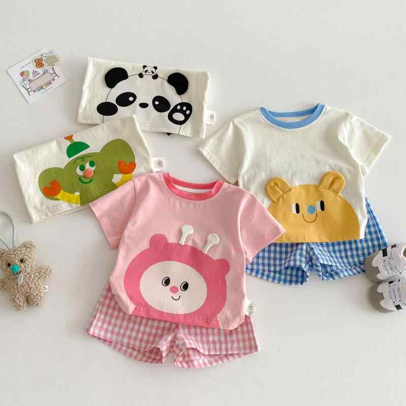 キッズ 服 セット 男の子 女の子 短袖 Tシャツ 短パン 綿 素材 薄手 柔らかい 生地 格子柄 夏 かわいい スタイル 海洋ブルー ピーチ 黒 熊猫 柄 グリーン 果物 色 3-8歳 日常 遊び着 軽量 通気性 セットアップ 上下 組み合わせ 人気