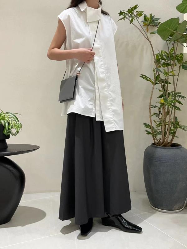 無袖 プルオーバー トップス お上さん用 白いこと 綿織物 原料品 精神状態 通い 表現スタイル 都市風 分かりやすい 青写真 韓国風 非対称的 斬り捨てる 翻領 流行り物 影ぼうし 2023 春陽