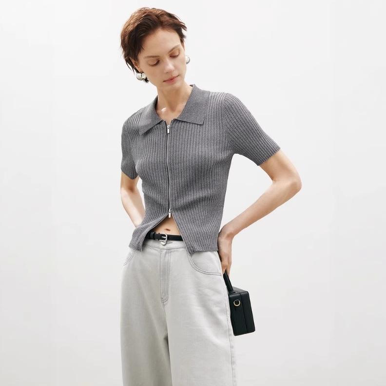 トップス お上さん服 2025年春夏新作 好いたらしいめ 通い 執務室表現スタイル Vのど首 半袖 ファスナー 開襟 半袖 伸縮性 軽さ 当たること冷感 薄墨色 S M L