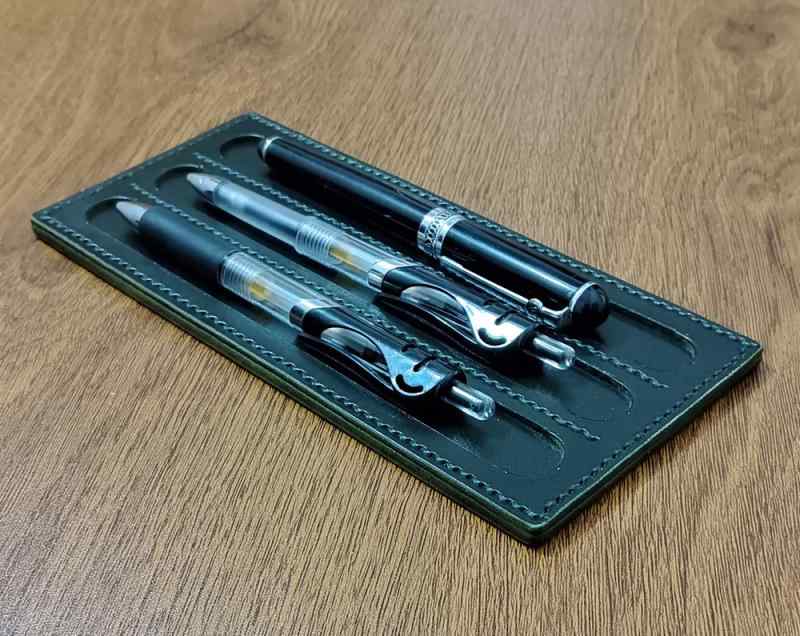 ペンケース ペントレイ ペン皿 文房具 レザー コンパクト ハンドメイド オフィス ビジネス 学生 文具 シンプル 雑貨 おしゃれ ギフト ユニセックス