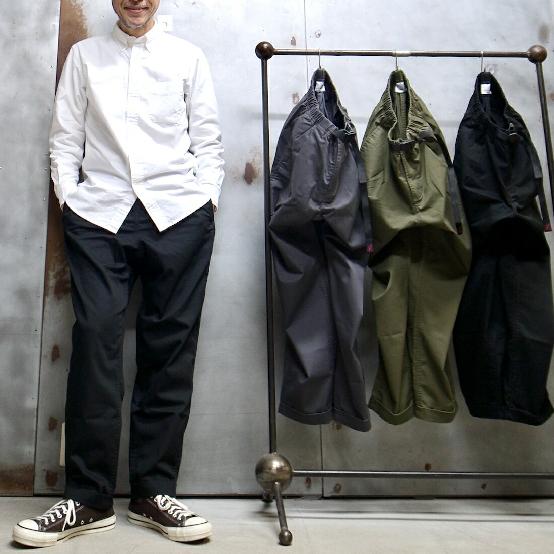 ［2026春の新色入荷！］［日本押さえるひな形］【 Gramicci / グラミチ 】 GMP4-SJP10  T/C TWILL TUCK TAPERED PANT /  T/Cツイルタックテーパードパンツ