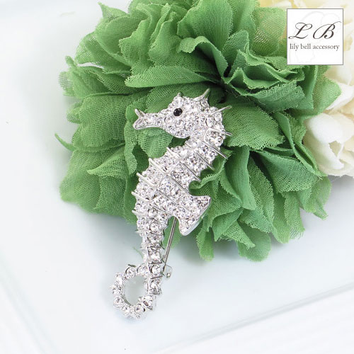 SWAROVSKI　スワロフスキー　タツノオトシゴ　ブローチ　クリスタル 1033926_1a.jpg