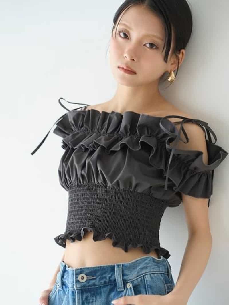 リリーブラウン スパンコール刺繍スリーブトップス 楽天市場】スパンコール刺繍スリーブトップス LILY BROWN リリー