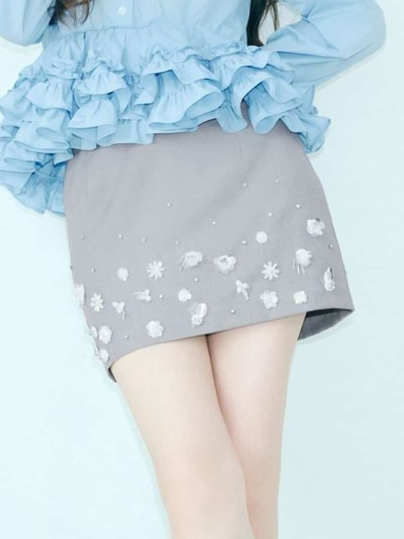 【SALE／50%OFF】[L.B CANDY STOCK]フラワービジューミニスカート LILY BROWN リリーブラウン スカート ミニスカート グレー ブラウン【RBA_E】【送料無料】[ Fashion]