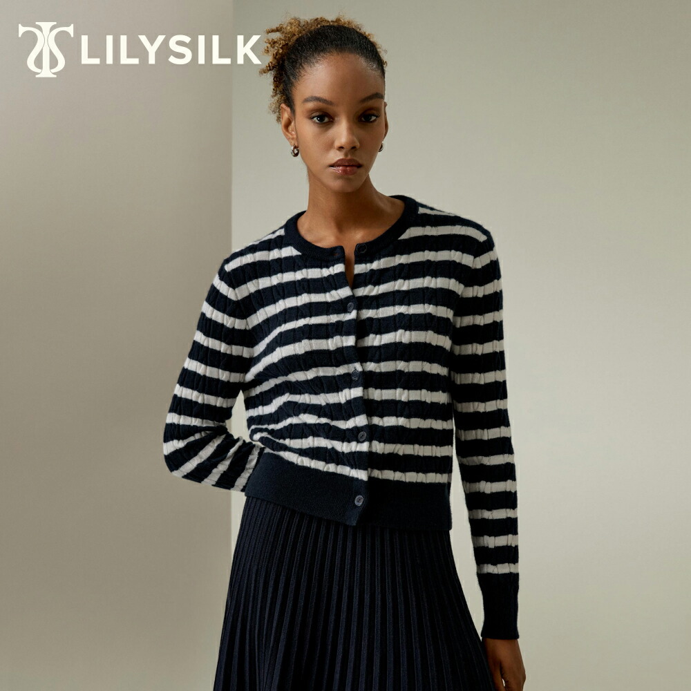 【新品タグ付】 リリーシルク クロップド ウール カシミア混紡 カーディガン 新品タグ付】 リリーシルク クロップド ウール カシミア混紡