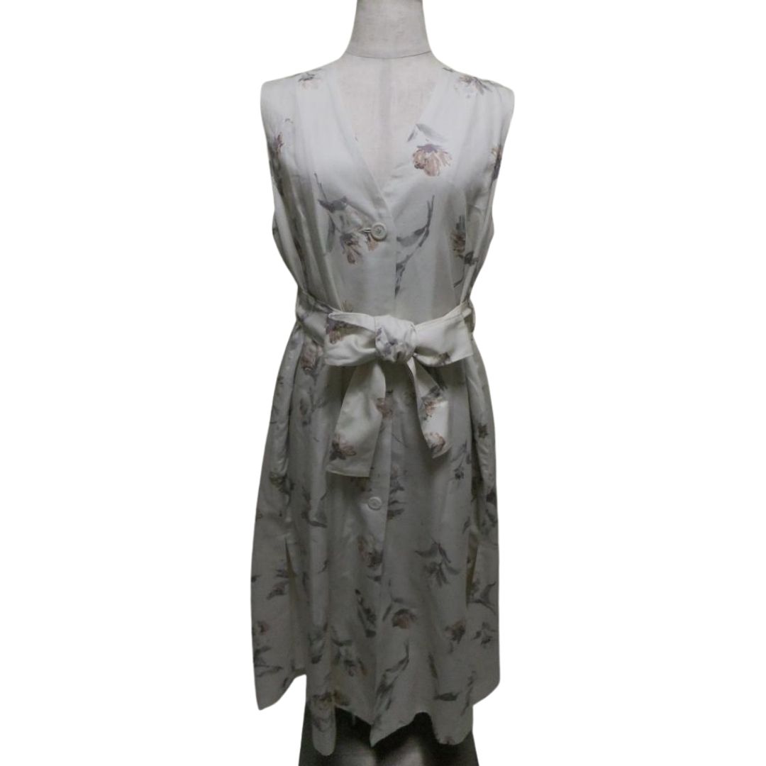 【新古品】内鰓スチュアート 衣装 象牙色系花柄 2（M)