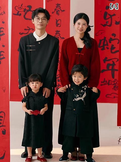 4人 身寄りの親子お召しもの 瀬戸もの風制作室 活動写真 主題メロディ 服 身寄り すがた絵 仕掛ける フォーマル