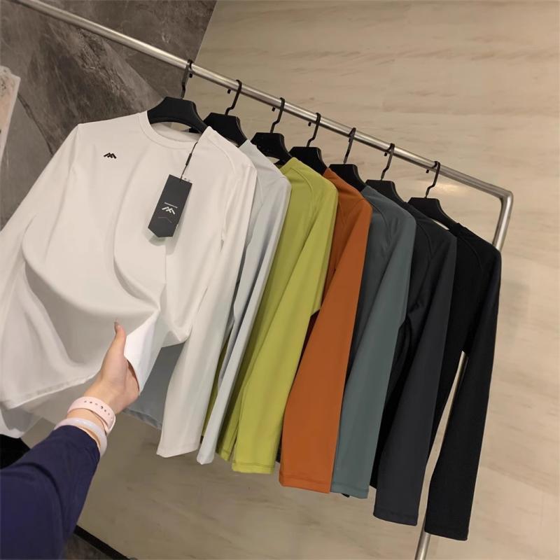 Tシャツ メンズ 男性用 トップス 長袖 無地 丸首 プルオーバー アウトドア スポーツ 伸縮性 吸湿速乾 春秋 薄手 ポリエステル ホワイト ブラック オレンジ グリーン グレー