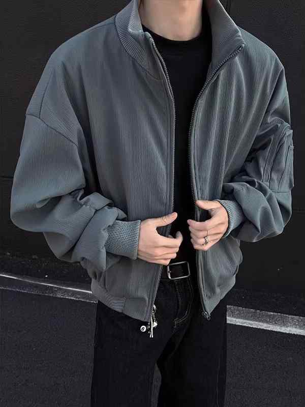 ジャケット メンズ 男性用 グレー ブルゾン 春秋 立襟 美シルエット ポリエステル 普段使い カジュアルスタイル 4,874円