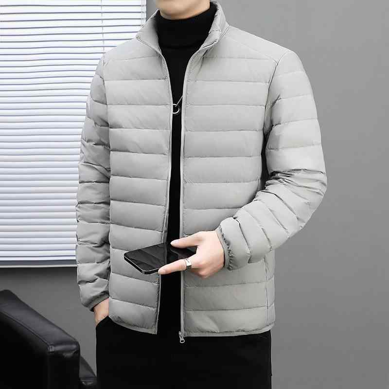 羽?服 メンズ 男性用 ライトダウンジャケット 秋冬 立襟 ショート丈 ブルゾン ジャンパー 防寒 軽量 あったか 暖かい 無地 黒 ブラック 赤 レッド グレー ネイビー カーキ ホワイト M L XL 2XL 3XL 4XL 5XL 6XL