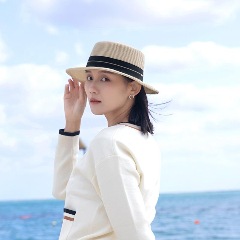 麦わら帽子 レディース 春夏 平らつば 日焼け防止 帽子 遮光 ビーチ帽子 草編み帽子 カジュアル エレガント ハット カーキ 黒 オフホワイト グレー