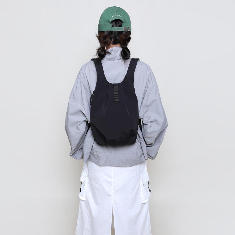 リュックサック メンズ レディース 軽量 アウトドア バックパック 登山 旅行 スポーツ カジュアル 20-35L ピンク ブルー アイボリー ブラック
