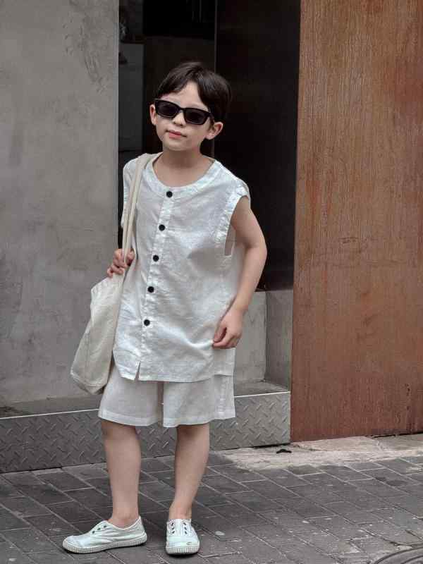 子供用セットアップ キッズ 男の子 ?麻 ノースリーブ トップス ショートパンツ 上下セット 米白 夏 100cm 110cm 120cm 130cm 140cm 150cm(x3)