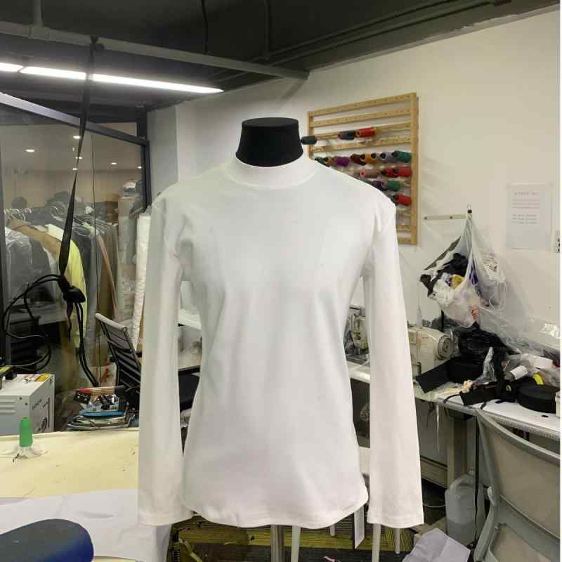 Tシャツ メンズ 男性用 秋冬用 トップス 正肩 長袖 インナーシャツ スリム 無地 接触冷感 ブラック ホワイト系