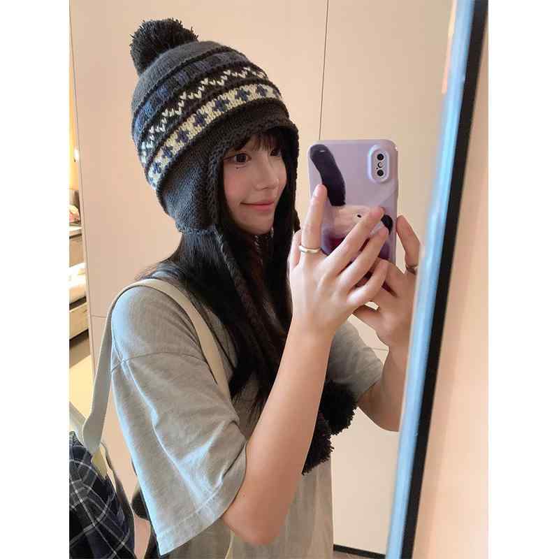 ニット帽 レディース 秋冬 フェアアイル柄 ボンボン付き 防寒 裏起毛 暖かい 毛糸 帽子 耳あて付き(x2)