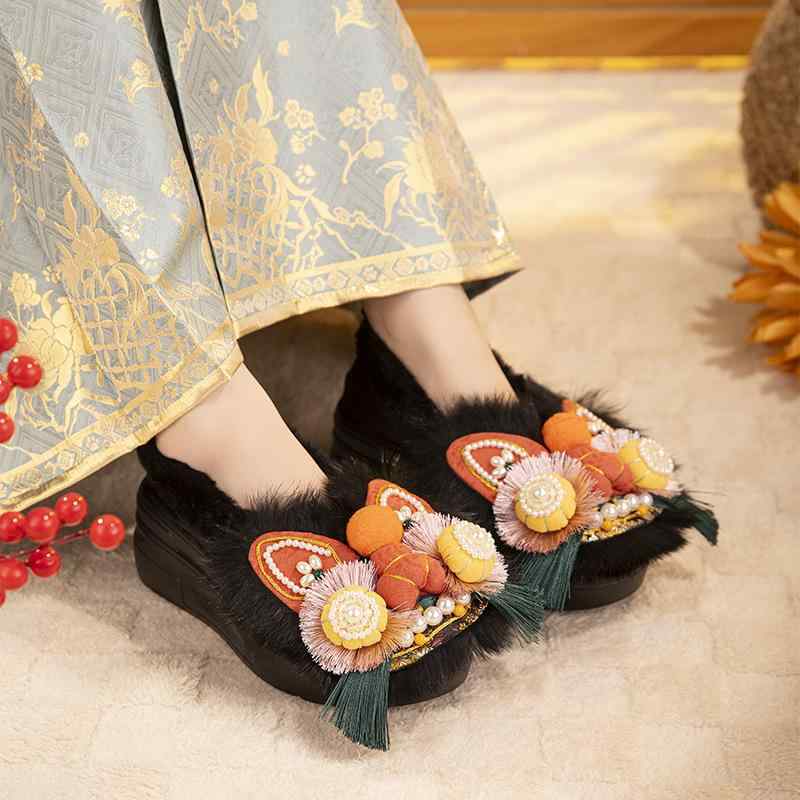 靴 レディース 中華風 手作り 厚底 虎 刺・墸 好いたらしい 生あたたかい 置き目はね除ける スリッポン ラウンドトゥ 綿 普段使い
