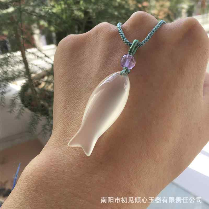 ネックレス レディース 高氷 魚形 瑪瑙 アゲート ペンダント かわいい 淡色 普段使い お守り