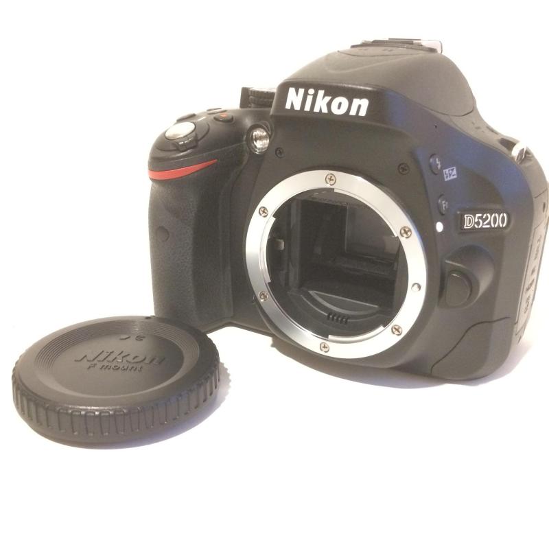 【中古】Nikon デジタル一眼二眼レフ写真機 D5200
