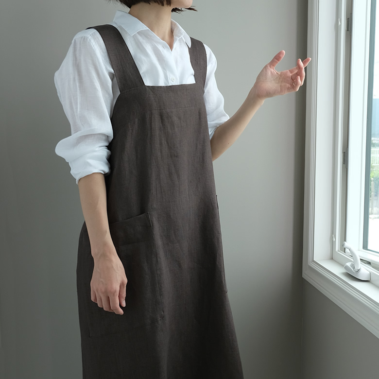 リネン 前垂れ うしろ側はりつけ台 日本製 /麻 100％ 男女兼用 北欧 今めかしい 愛くるしい ロング 前垂れ 御召しもの フレンチ リネン 成年者  春 夏 育みそだてる 育みそだてる士 好いたらしい かぶるだけ