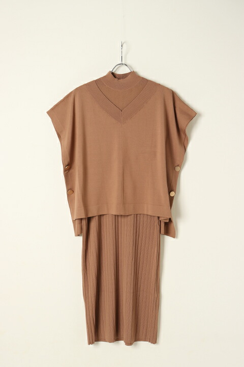 【40%OFFセール】グレースコンチネンタル｜GRACE CONTINENTAL ダイアグラム DIAGRAM ポンチョ付ニットワンピース{0321333187-03BEG-BAA}レディース おしゃれ ワンピース ドレス