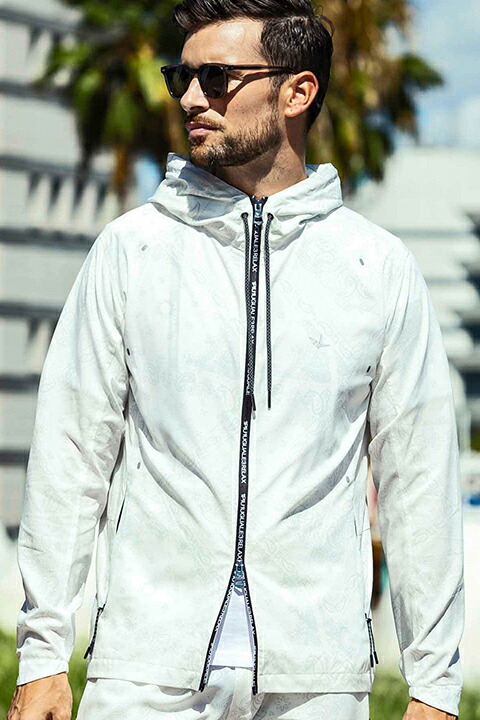 【20%OFFセール】1piu1uguale3 RELAX ウノピゥウノウグァーレトレ リラックス 総柄ランニングパーカー{USO-24015-WHT-BDS}|link bar