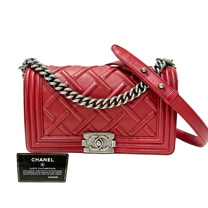 【中古】シャネル 男の子シャネル ショルダーバッグ マトラッセ 赤 ゴールド金具 17番台 なめし革 CHANEL 《貨物輸送無料》 バッグ・小物・ブランド雑貨-レディースバッグ-ショルダーバッグ・メッセンジャーバッグ