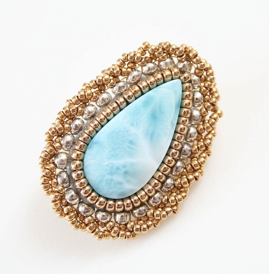 楽天市場 1点もの ラリマーのビーズ刺繍ブローチ ｂ 天然石アクセサリー ハンドメイドジュエリー 美しい網目模様 天然石アクセサリーlink