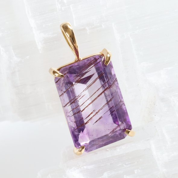 楽天市場】ゲーサイトインアメジスト ペンダントトップ K18（マーキス