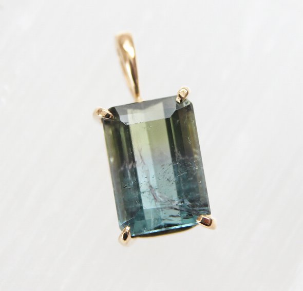 楽天市場】ルベライト ペンダントトップ K18（オーバル）16ct