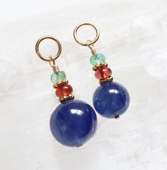 p.25 天然石ピアス 14kgf サファイア ルビー ファセットカット フック