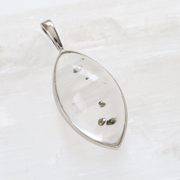 楽天市場】パイライトインクォーツ ペンダントトップ（ペアシェイプ A