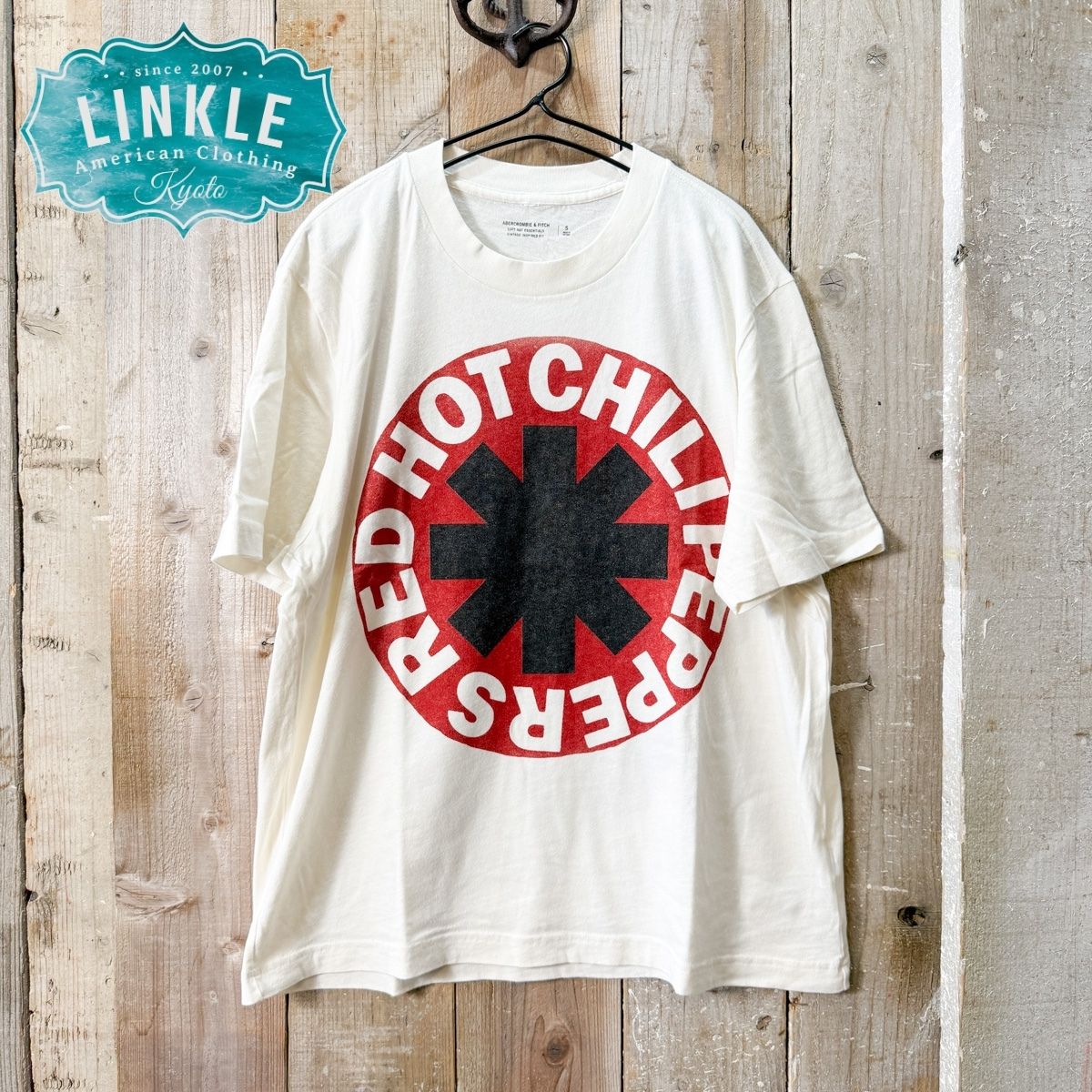 Abercrombie\u0026Fitch(アバクロンビー\u0026フィッチ)\u003cBR\u003e【Red Hot Chili Peppers】ダンス楽隊 ティーシャツ\u003cBR\u003e【レッチリ レッドホットチリペッパーズ  】