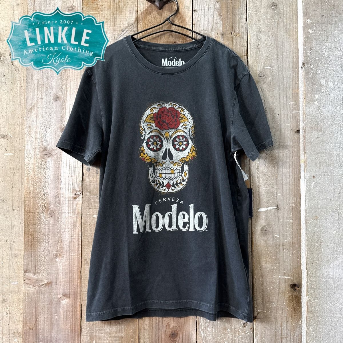 Lucky Brand(ラッキーブランド)\u003cBR\u003e【Modelo】刷り上げる ティーシャツ\u003cBR\u003e【 モデロ メキシコ合衆国 麦酒 ドクロ スカル 】 トップス-メンズファッション-Tシャツ・カットソー