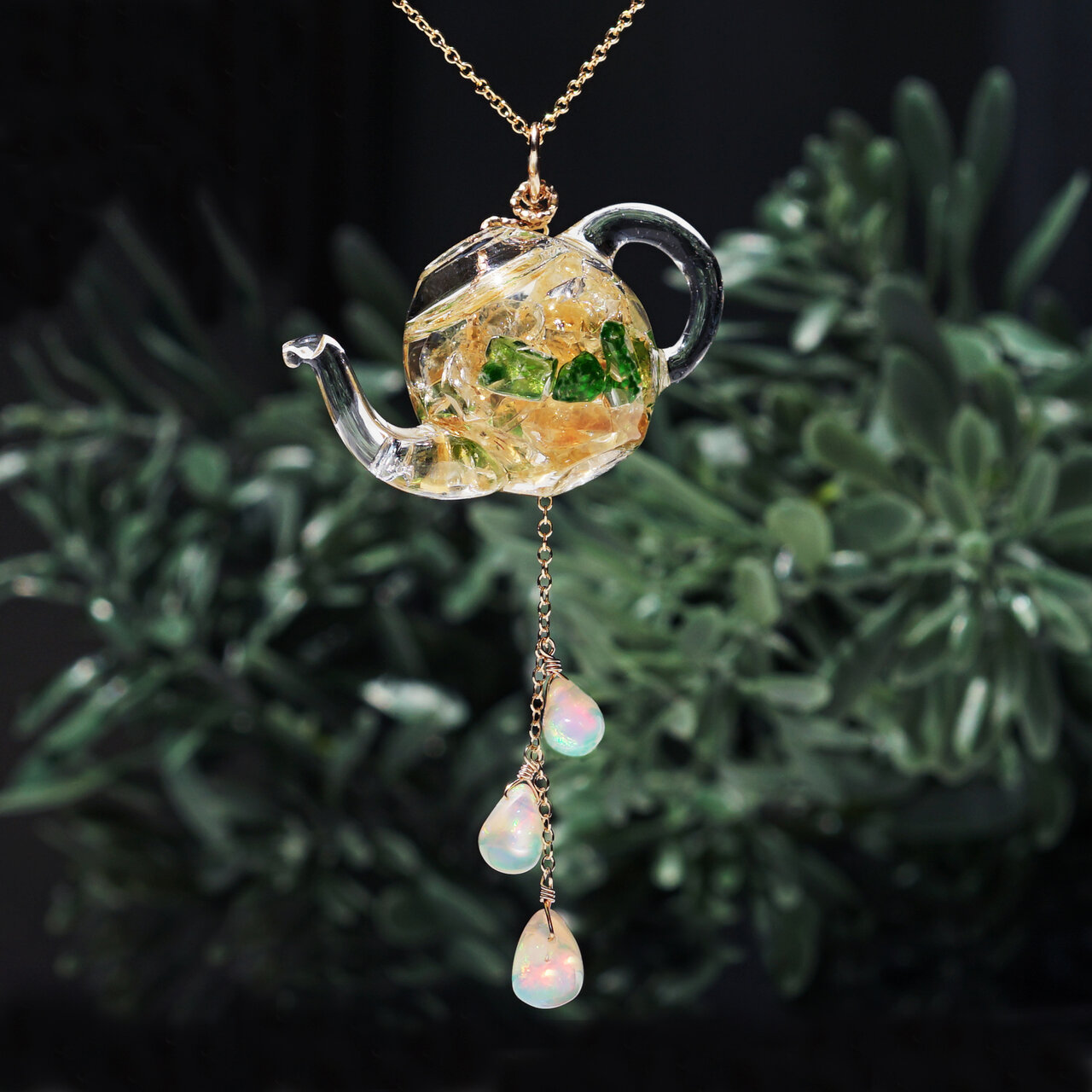 宝石によるハーブティーのネックレス・オパール・シトリン・ダイオプサイド　～Jewel Herb Tea Pot ハーブティ 宝石のティーポット 宝石のお茶 宝石のティー ティータイム ジュエリー ハンドメイド プレゼント ギフト 母の日 シンプル 高品質 デザイン リパッティ Lipatti｜Lipattijewelry