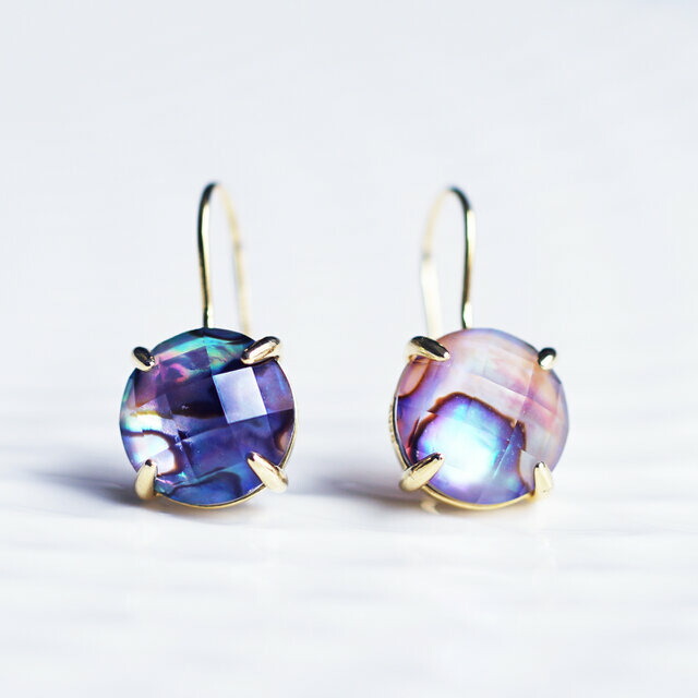 アバロンシェルと水晶によるフックピアス　～Anastasiaジュエリー アクセサリー カラーストーン ストーン ピアス ハンドメイド プレゼント ギフト シンプル 高品質 モード デザイン 母の日 誕生日 リパッティ Lipatti アバロンシェル 水晶 クリスタル デイリー｜Lipattijewelry