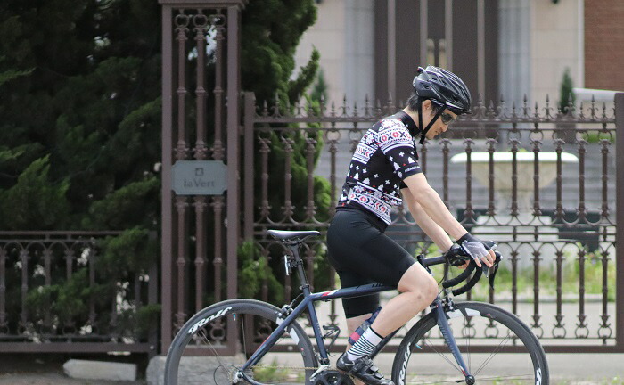 楽天市場 クリアランス サイクルウエア ノールデン 北欧好きのためのサイクルジャージサイズ交換可 半袖 各サイズ 624サイクルウェア サイクルジャージ 自転車 ウェア ウエア おしゃれ オシャレ プレゼント 贈り物 自転車のライトをつけようショップ