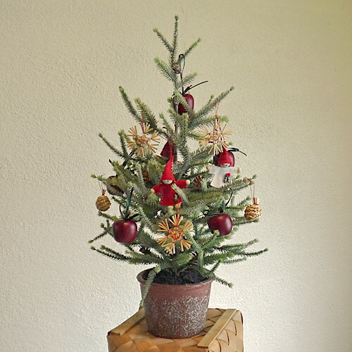 【ChristmasFactory：オリジナルクリスマス用品】<br>シダーツリーH56/テラコッタポット<br>＆オーナメントセット<br>★普段着のクリスマス★