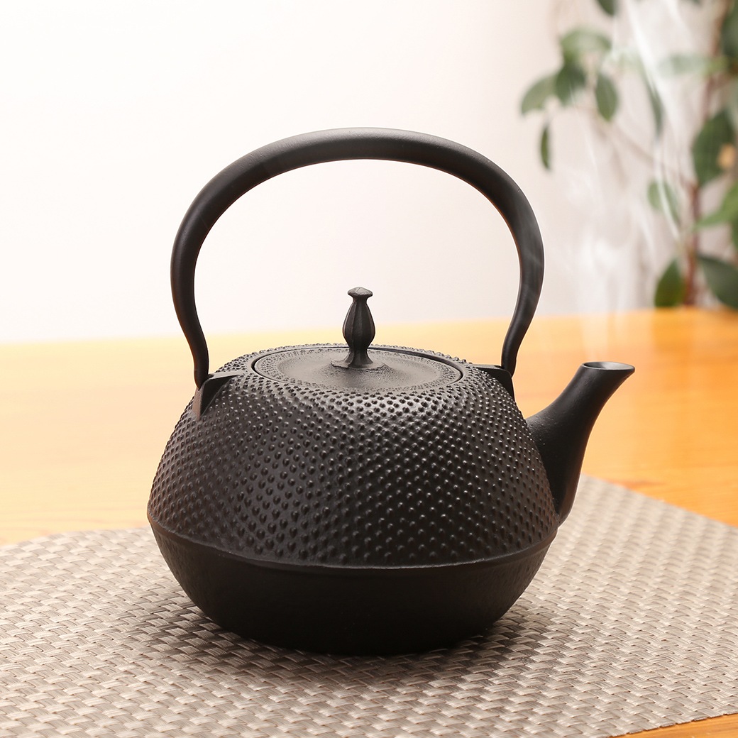 南部鉄器 鉄瓶 丸あられ 1.2L IH対応 ガス火 やかん 鉄分補給 保温効果 アラレ模様 白湯