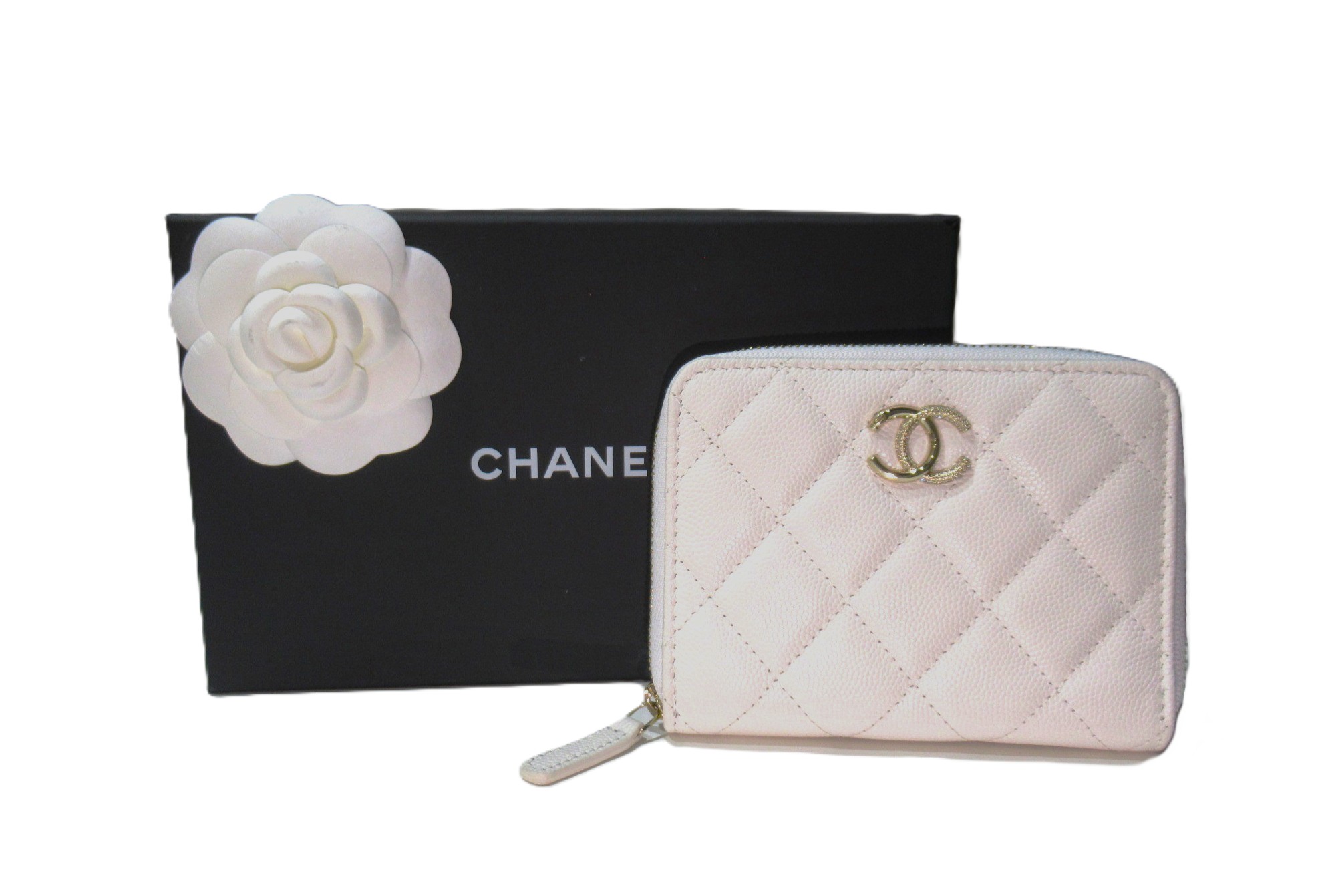 CHANEL　シャネル　スモールウォレット　AP4190　キャビアスキン　ホワイト　ゴールド金具　BOX付き　レディース　財布　ランクSA｜Livie 店