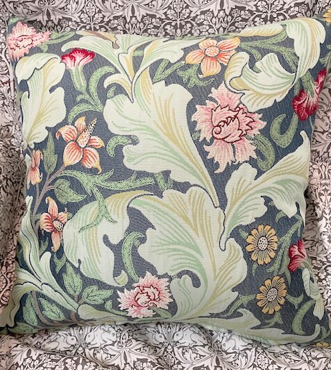 FILO William Morris フィーロ ウィリアムモリス  レスターアカンサスFF1013 座布団取りまかなう４００角用