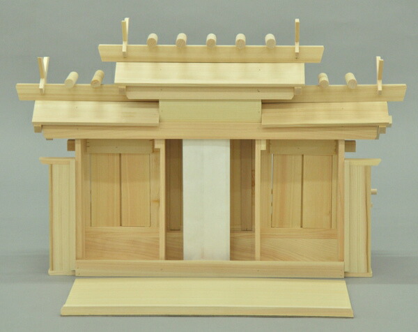 国産桧 模様替え 日本製 神棚 送料無料 61 5 マンション 国産桧を使った高級感溢れる屋根違い三社 三社造り 神具 神札 御札立て 幅61 5cm 新築 お正月 背板 外せる コンパクト 小型 桧 国産 簡易神棚 マンション 省スペース 引っ越し 模様替え お札入れ 61 5