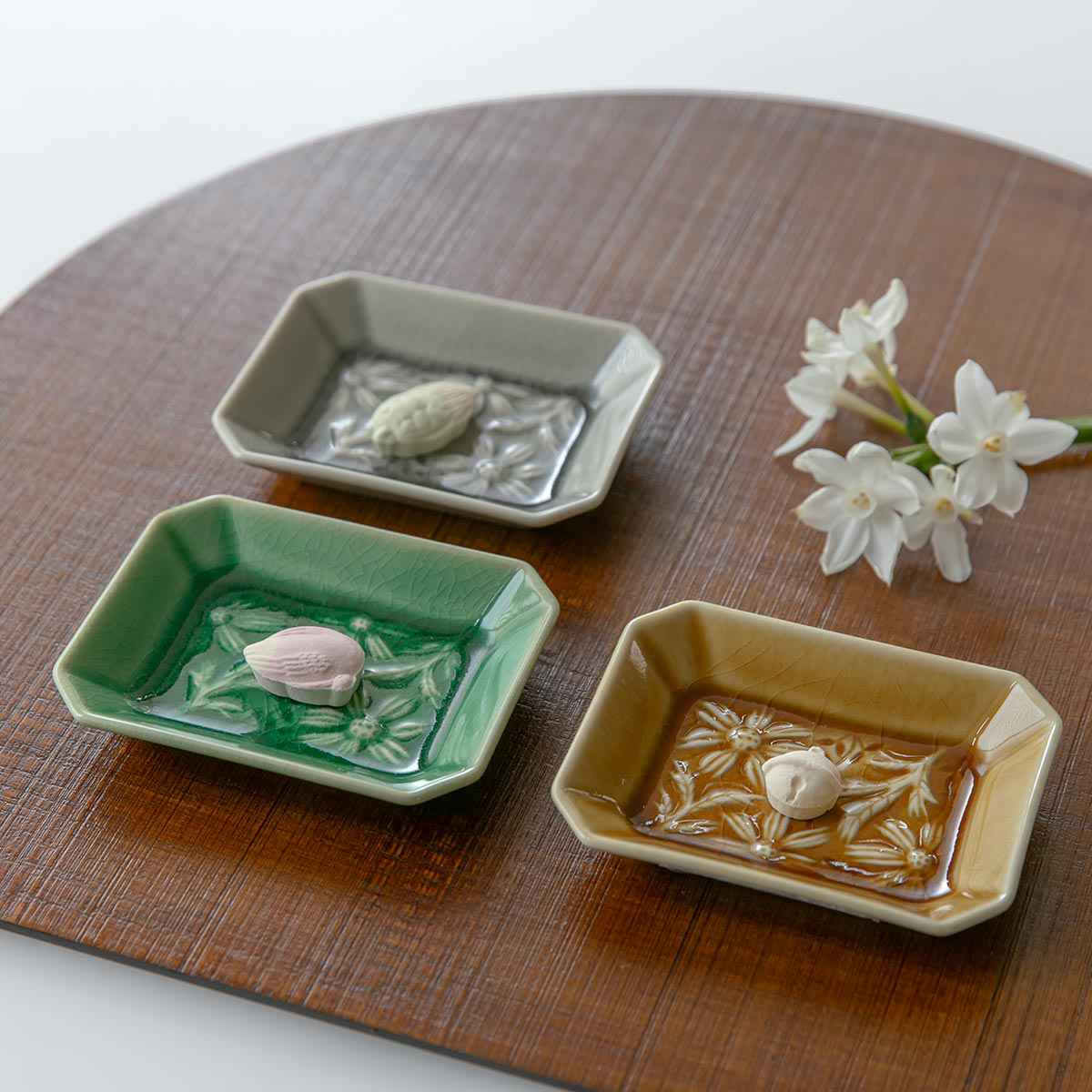 楽天市場】プレート 9cm 角小皿 マーガリート 陶器 瀬戸焼 同色5