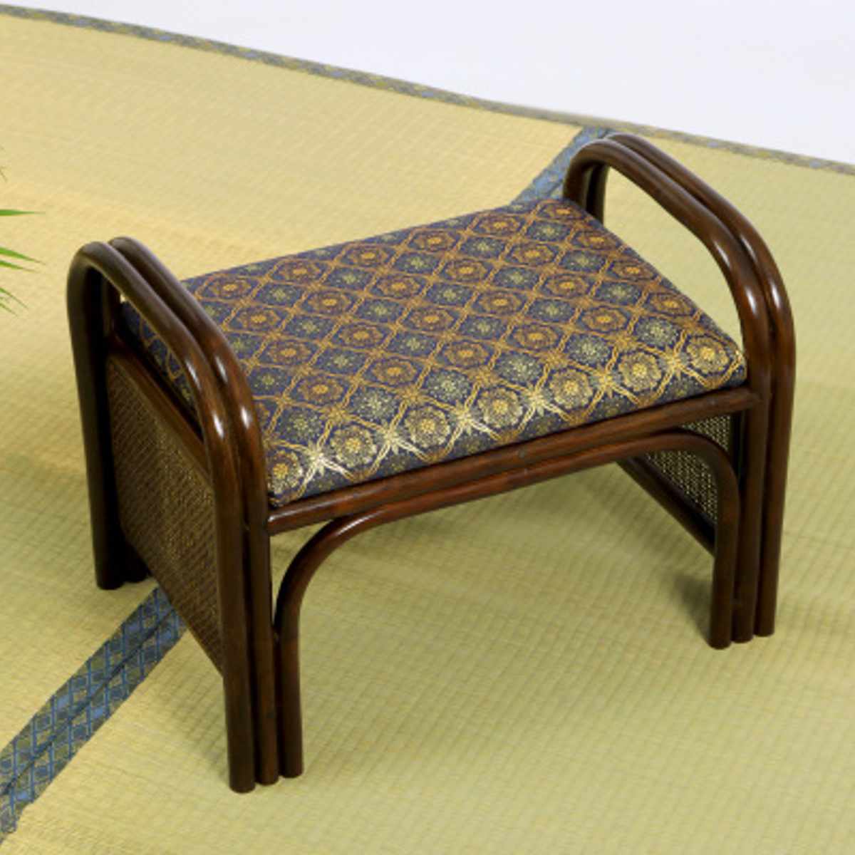 一点物✨大型ラタンチェア 座布団付き 早い者勝ち 一点物✨大型ラタンチェア 座布団付き 早い者勝ち 椅子・チェア