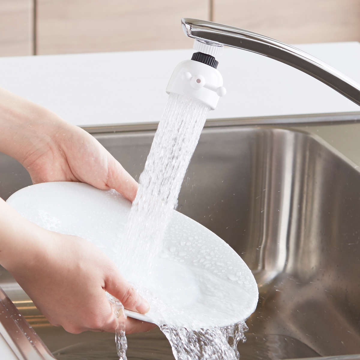 楽天市場】シャワー蛇口 クリシャワースイングDX+ （ 日本製