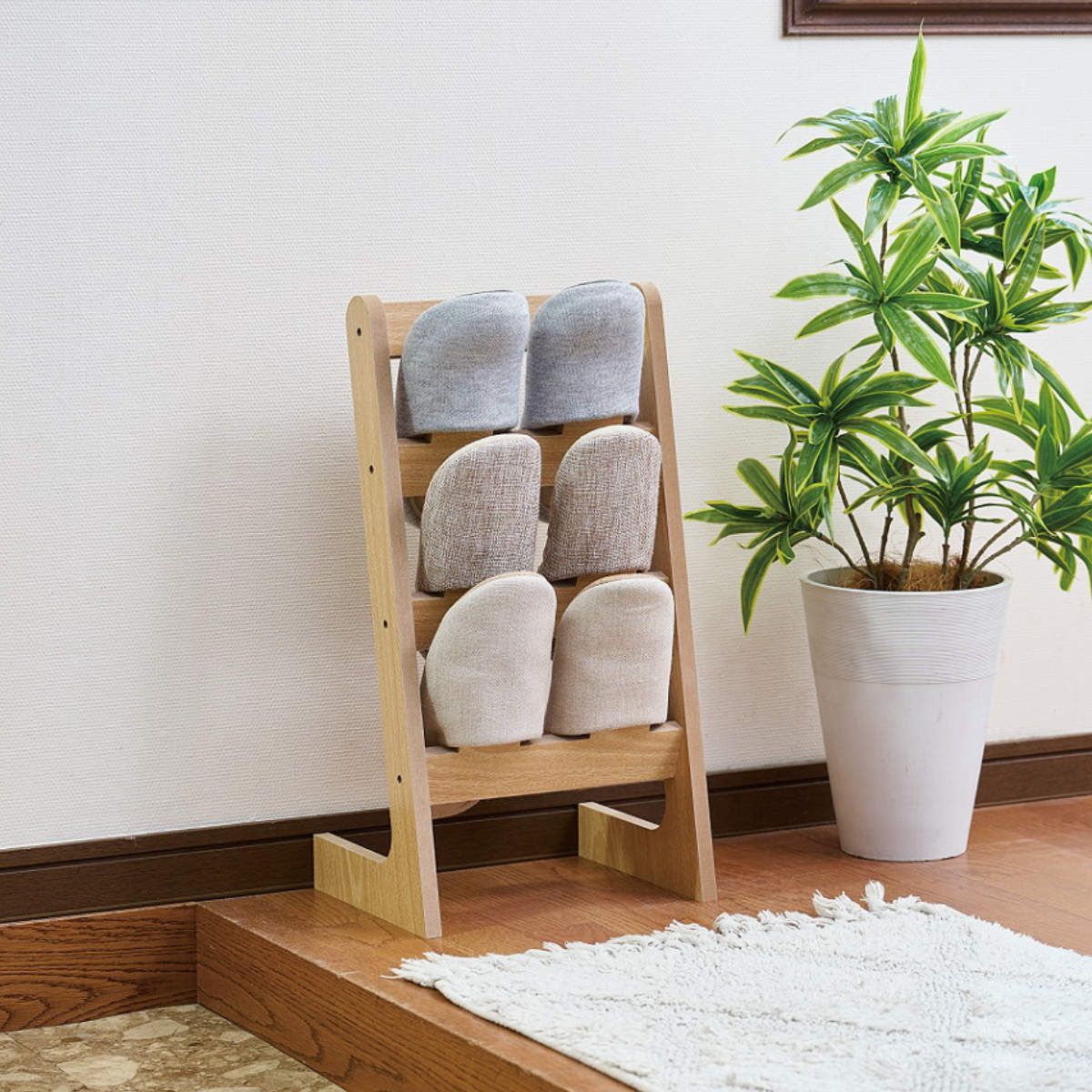 新品未使用　HELLO KITTY　木製スリッパラック 楽天市場】スリッパラック 全3樹種 木製 スリッパ立て ＼楽天