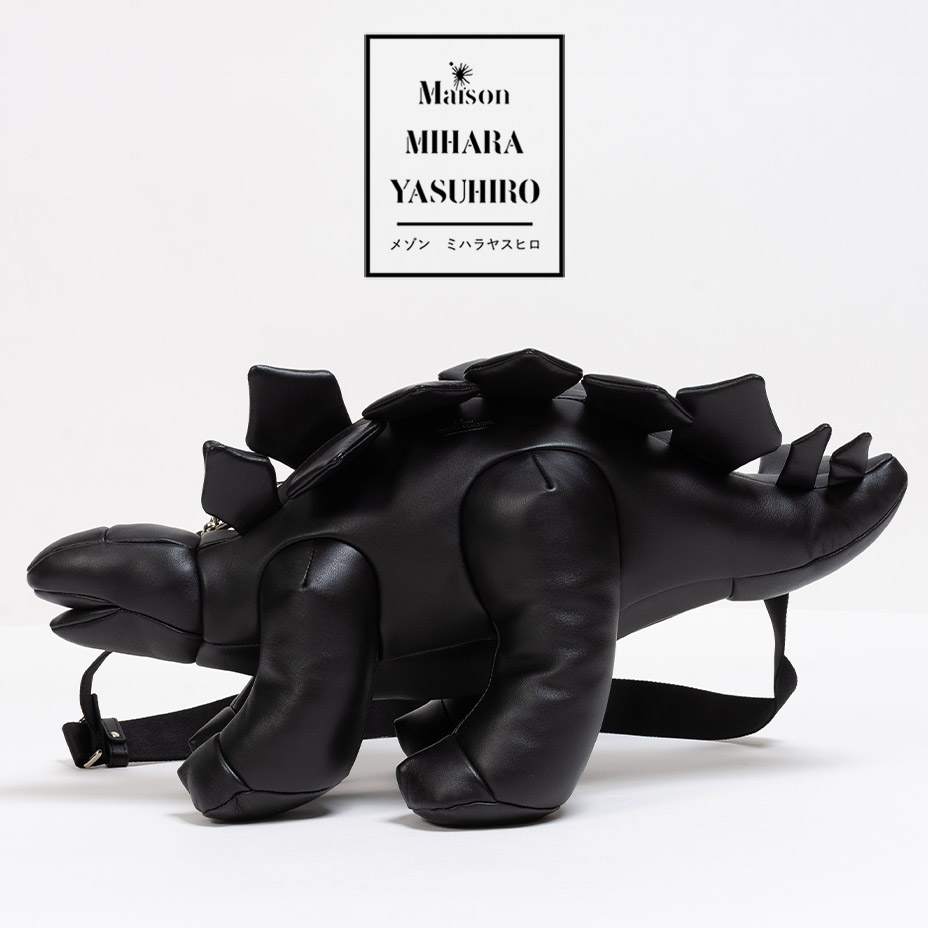 MIHARA YASUHIRO ミハラヤスヒロ 御徒面子 恐竜 ステゴサウルス ショルダーバッグ メンズ レディース 本革 曲がったがけ 成年者 大きめ ブランド名 肩かけ 今めかしい かっこいい 愛くるしい 革 クラッチペダル御徒面子 黒 黒いこと 鞄 御徒面子 DOLLS STEGOSAURUS BAG A16BG715