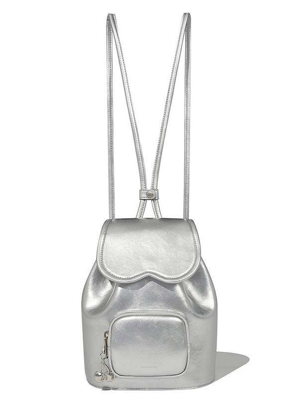 [貨物輸送無料] KIRSH キルシ POCKET SIGNATURE BACKPACK SILVER ポケットシグネチャーバックパック しろがね色 韓国流行り物 小さな御徒面子 差し上げ物