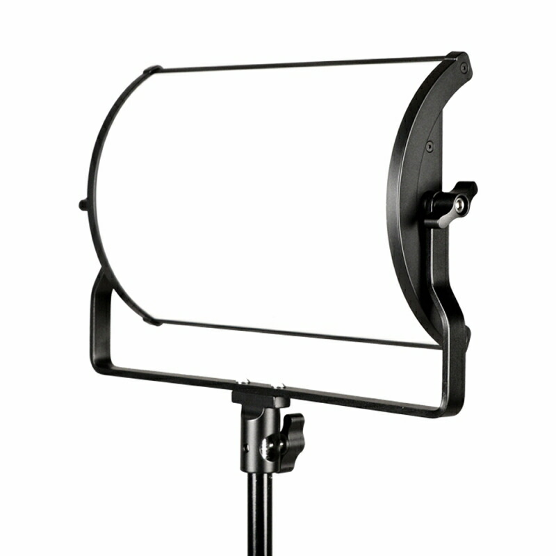 Phottix (フォティックス)  Nuada C60a LED Light / もの言う花 の映画化にも。画像 活動写真 映画化 に適した 高演色