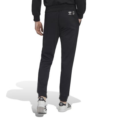 アディダスadidasアディダスオリジナルス×アンドレ・サライヴァSSTトラックパンツ(ジャージ)(black)